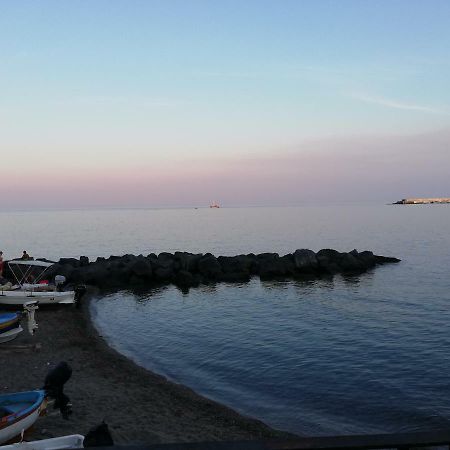 Casa Vacanze Aloha Giardini Naxos Dış mekan fotoğraf